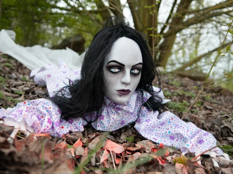 Halloween Figure Crawling Girl, 150cm 5 Halloween Figure Crawling Girl, 150cm - Afbeelding 3